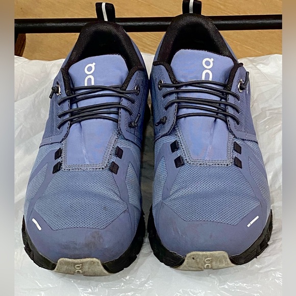 On Cloud Sneakers Running Waterproof shoes with the box Laces Not Included Gift - Picture 2 of 10